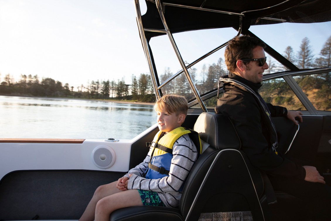 Deluxe Back-to-back seats provide exceptional comfort | REDHOT Marine